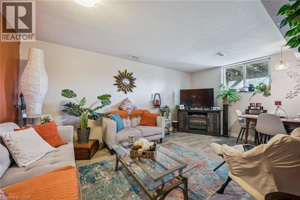 27 Vicmount Drive, Kitchener, Ontario  N2M 2A2 - Photo 27 - 40822876