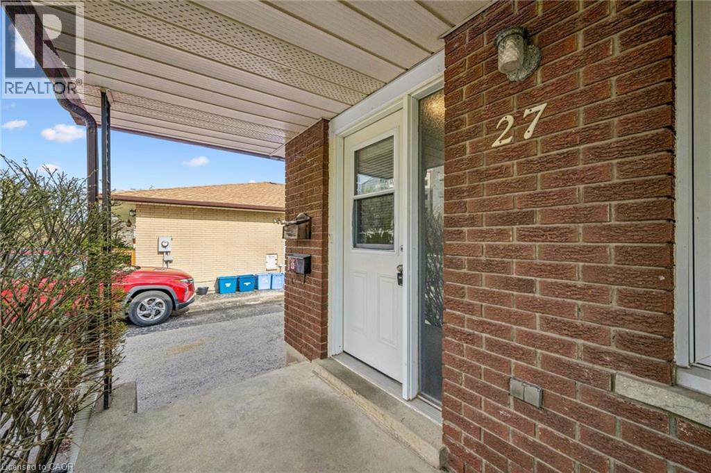 27 Vicmount Drive, Kitchener, Ontario  N2M 2A2 - Photo 4 - 40822896