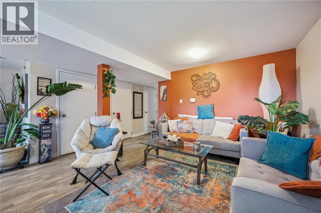 27 Vicmount Drive, Kitchener, Ontario  N2M 2A2 - Photo 25 - 40822896