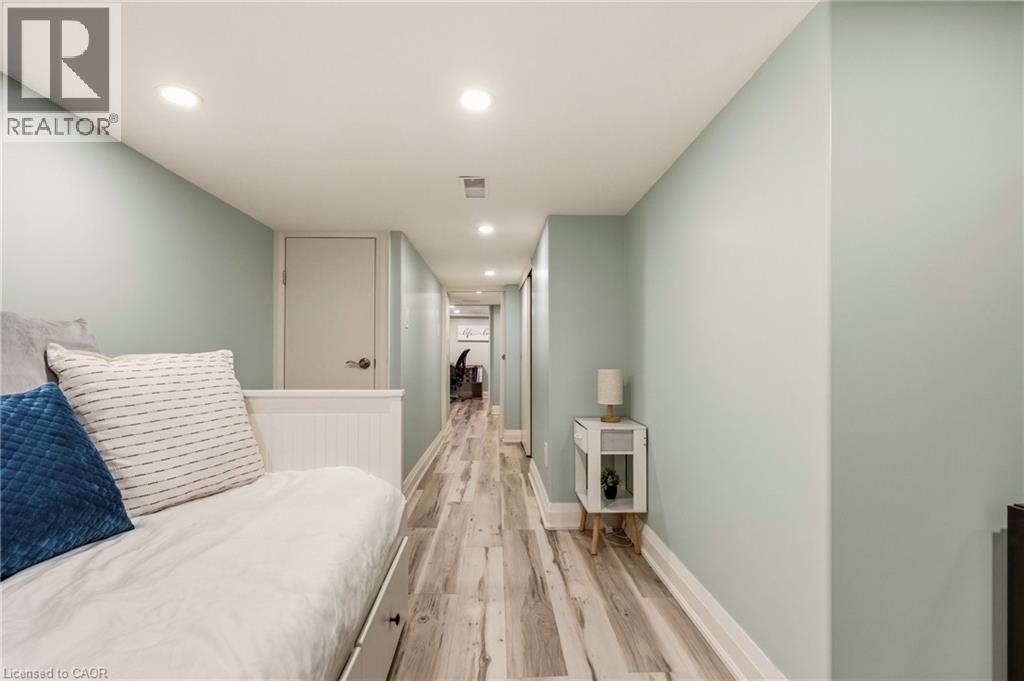 14 Mars Avenue, Hamilton, Ontario  L8L 3V8 - Photo 38 - 40823023