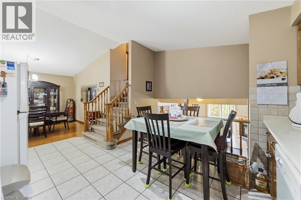 19 Sedona Court, Hamilton, Ontario  L9B 2R1 - Photo 11 - 40823033