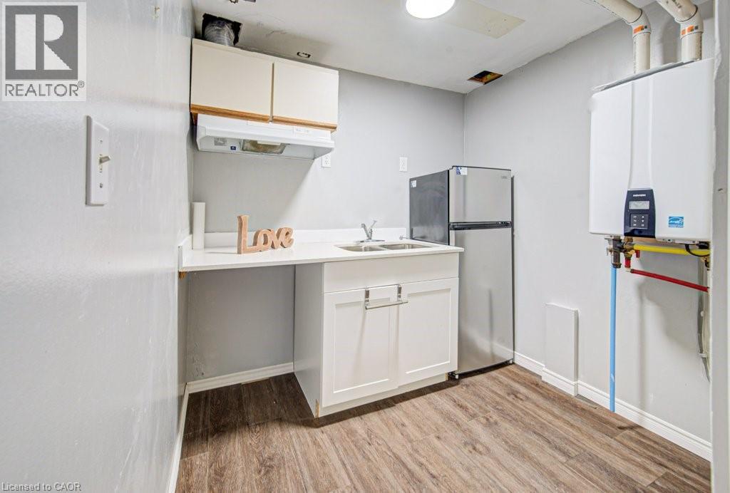 237b Thistleglen Place, Waterloo, Ontario  N2T 2A6 - Photo 29 - 40823052