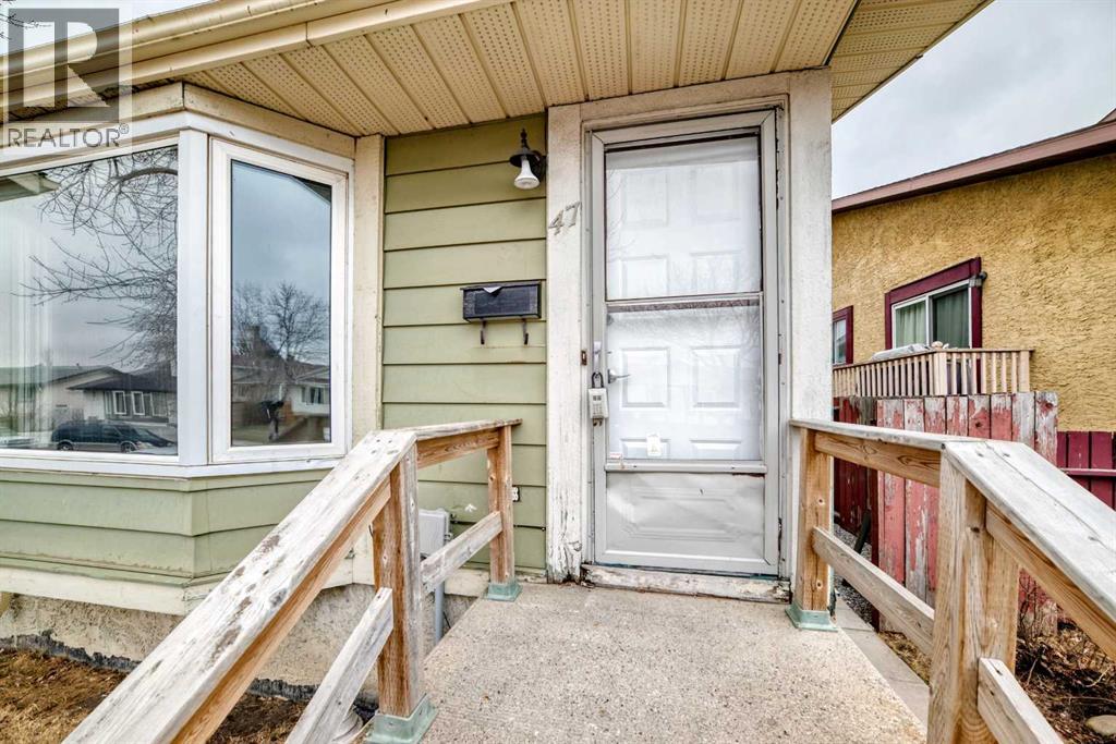 47 Templemont Drive Ne, Calgary, Alberta  T1Y 4Z5 - Photo 4 - A2301876