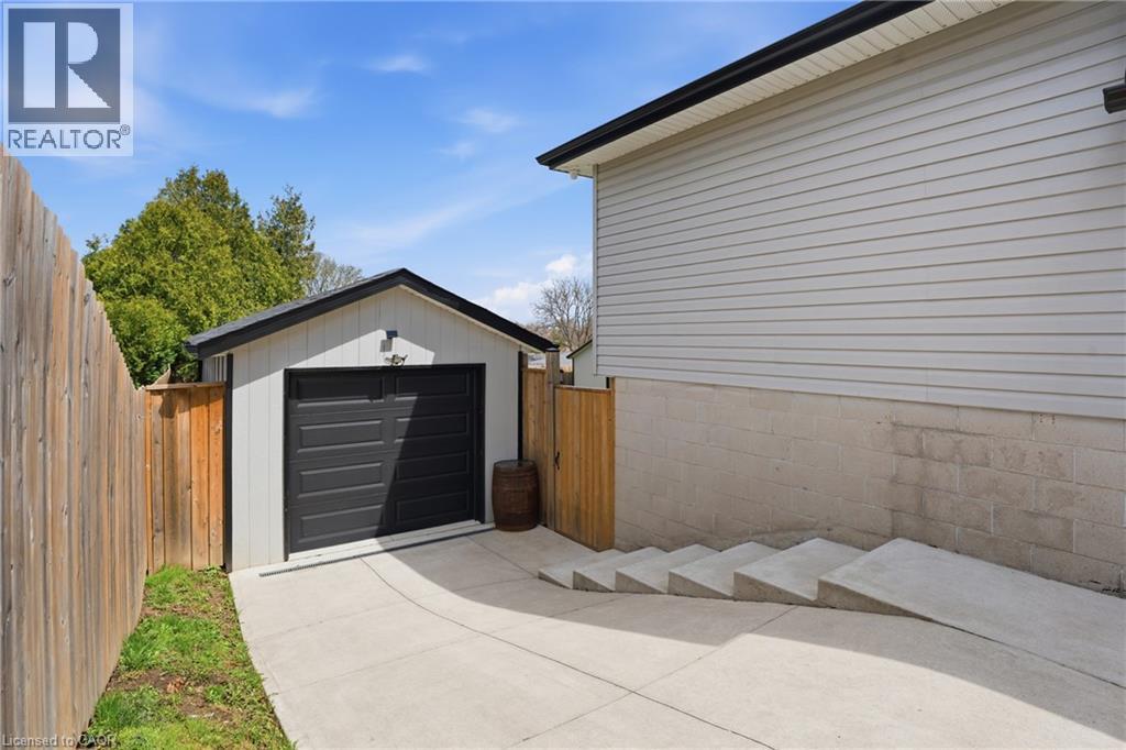 46 Glenvale Drive, Hamilton, Ontario  L9C 2X6 - Photo 39 - 40823066