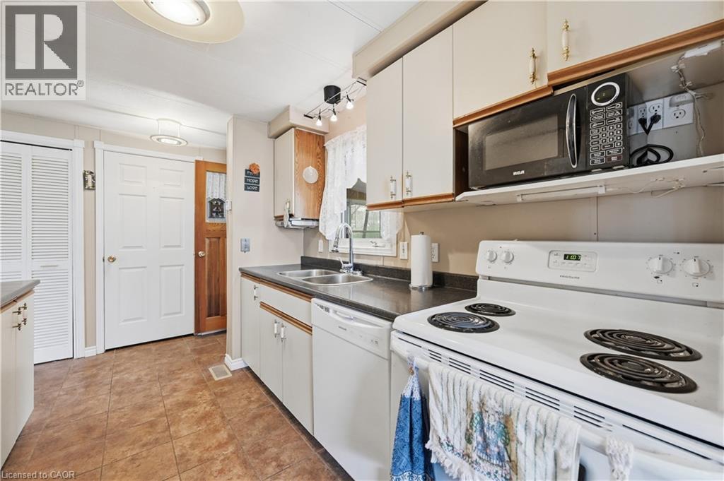 1294 8th Concession Road Unit# 131, Hamilton, Ontario  N0B 2J0 - Photo 9 - 40823079