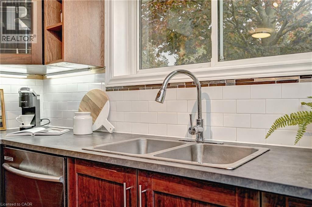 39 Southwood Drive, Kitchener, Ontario  N2E 2E6 - Photo 14 - 40823082