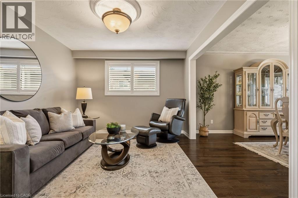 263 Guildwood Drive, Hamilton, Ontario  L9C 6W7 - Photo 9 - 40823097