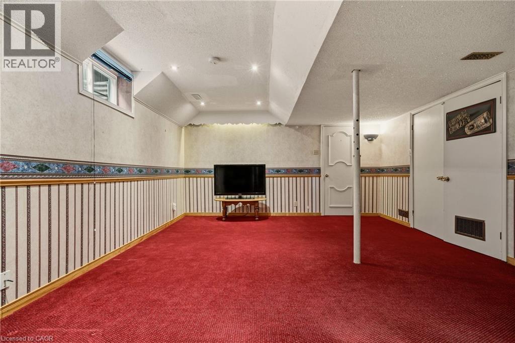 263 Guildwood Drive, Hamilton, Ontario  L9C 6W7 - Photo 37 - 40823097