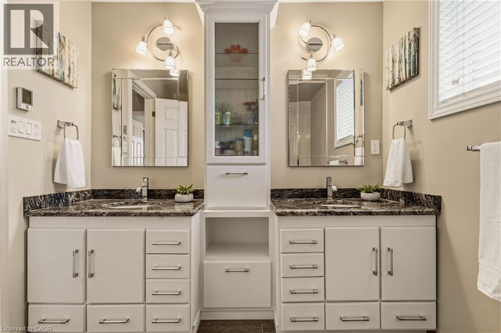 263 Guildwood Drive, Hamilton, Ontario  L9C 6W7 - Photo 27 - 40823097