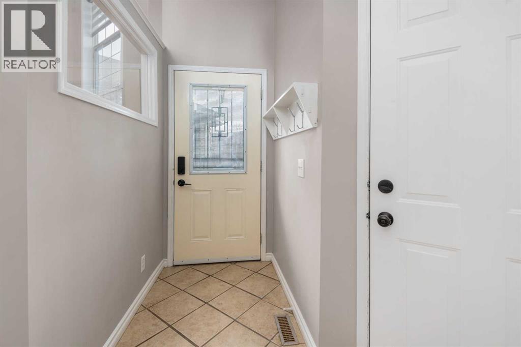 144 Mt Apex Green SE, Calgary, Alberta  T2Z 2V5 - Photo 7 - A2302048