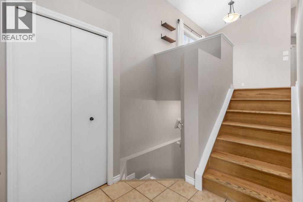 144 Mt Apex Green SE, Calgary, Alberta  T2Z 2V5 - Photo 8 - A2302048