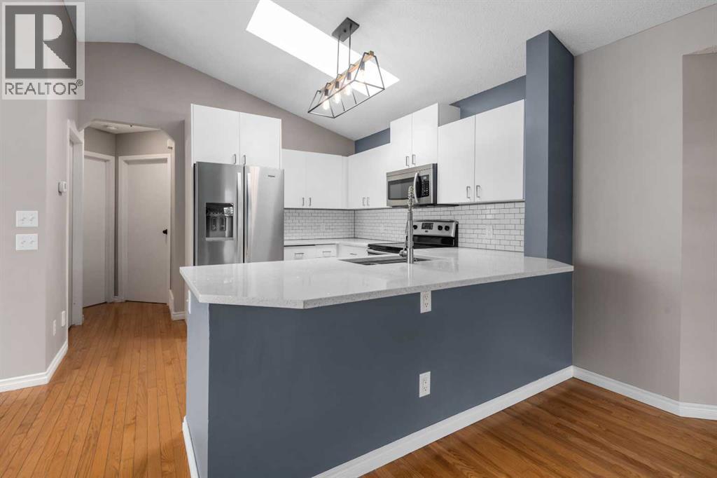 144 Mt Apex Green SE, Calgary, Alberta  T2Z 2V5 - Photo 15 - A2302048