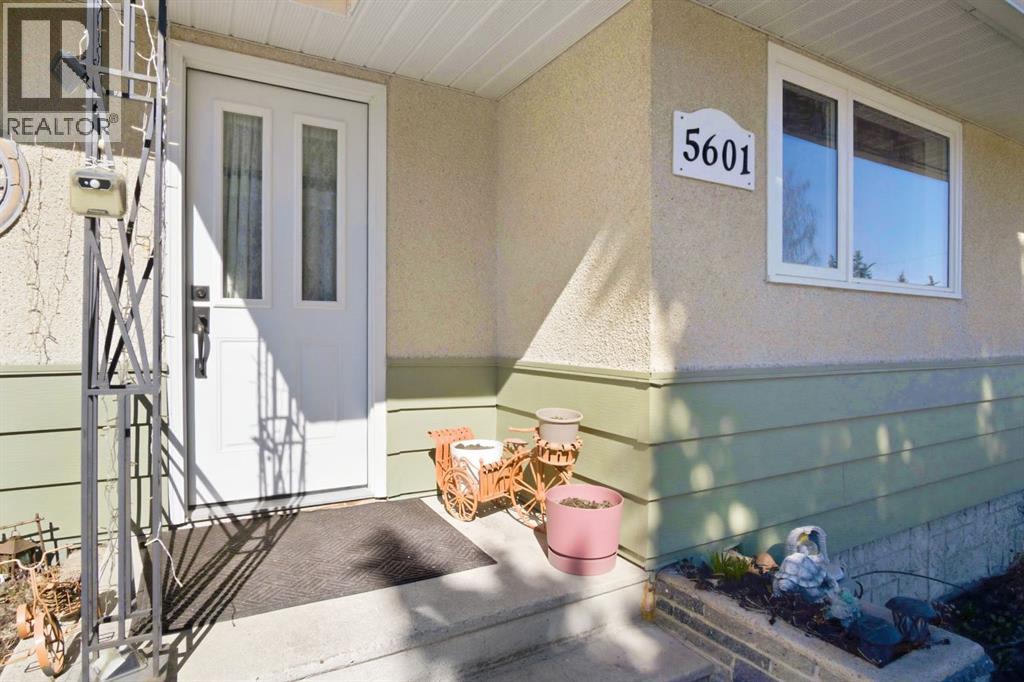 5601 51 Street, Olds, Alberta  T4H 1H9 - Photo 6 - A2302110