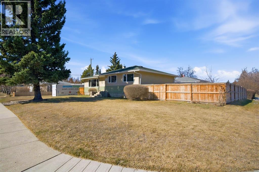 5601 51 Street, Olds, Alberta  T4H 1H9 - Photo 3 - A2302110