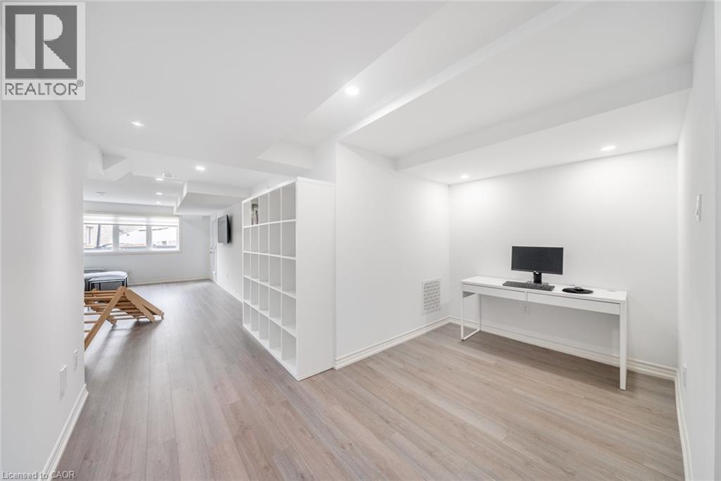 223 Skinner Road, Hamilton, Ontario  L8B 1X2 - Photo 36 - 40823126