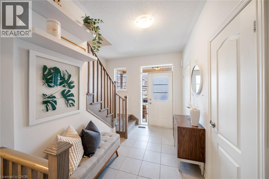 223 Skinner Road, Hamilton, Ontario  L8B 1X2 - Photo 5 - 40823126