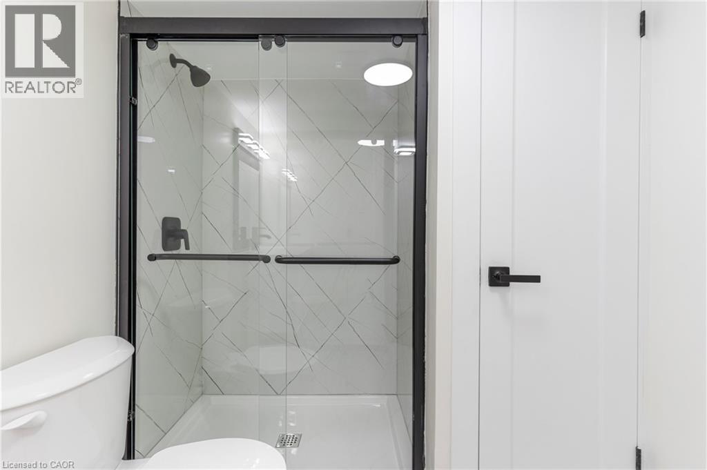 844 Stirling Avenue S, Kitchener, Ontario  N2M 3K3 - Photo 30 - 40823132