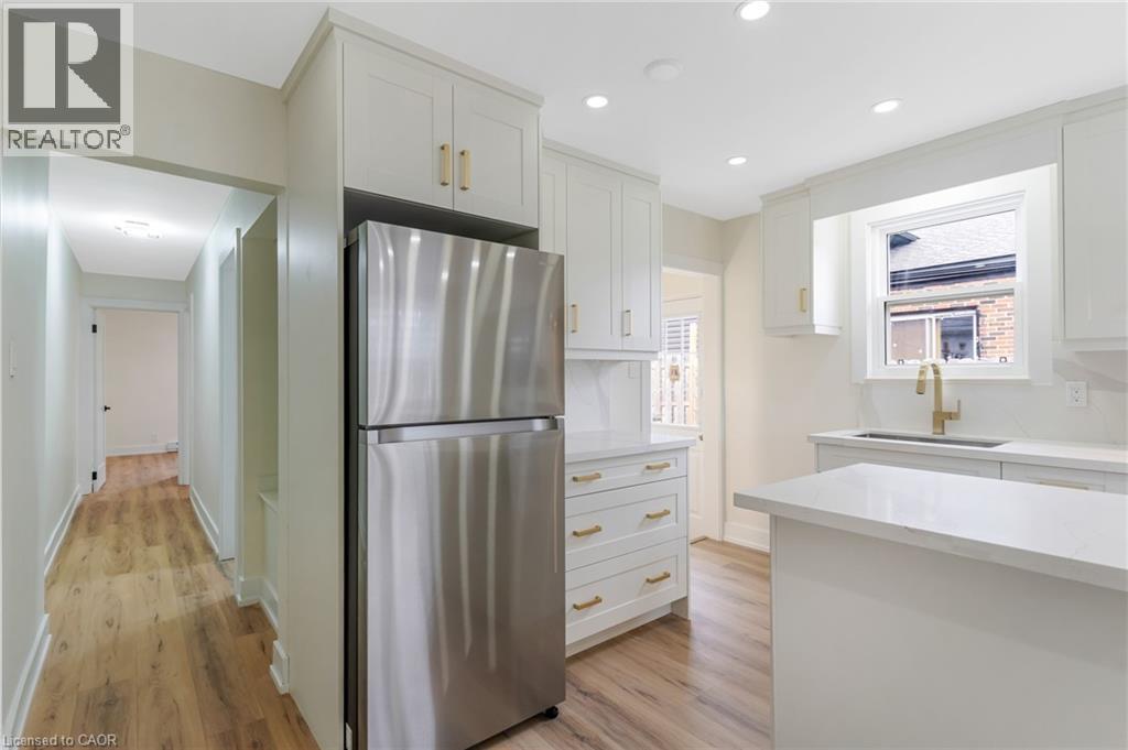 844 Stirling Avenue S, Kitchener, Ontario  N2M 3K3 - Photo 8 - 40823132