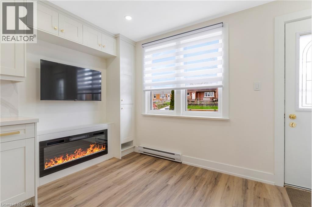 844 Stirling Avenue S, Kitchener, Ontario  N2M 3K3 - Photo 5 - 40823132