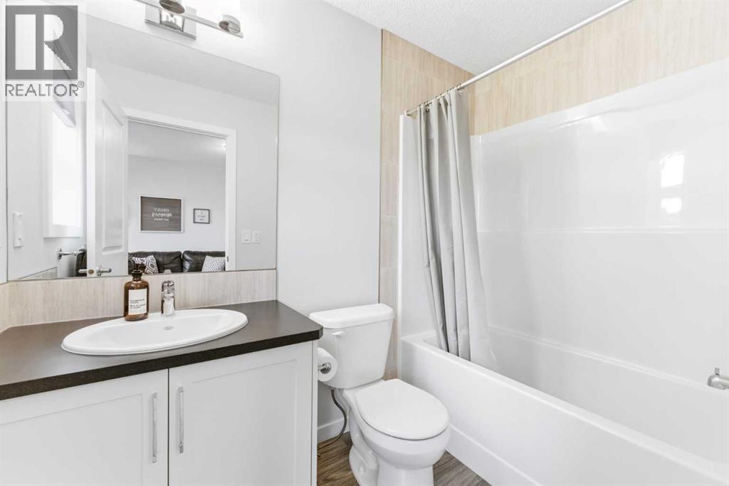 69 Legacy Manor Se, Calgary, Alberta  T2X 2E9 - Photo 24 - A2302444