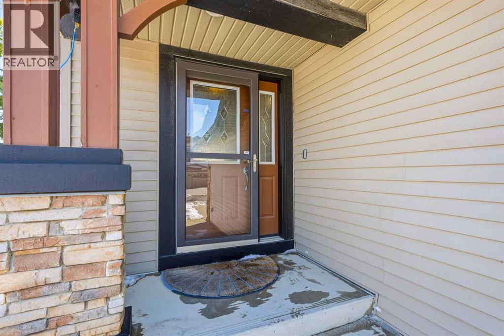 101 Cougarstone Manor SW, Calgary, Alberta  T3H 5N5 - Photo 2 - A2302495