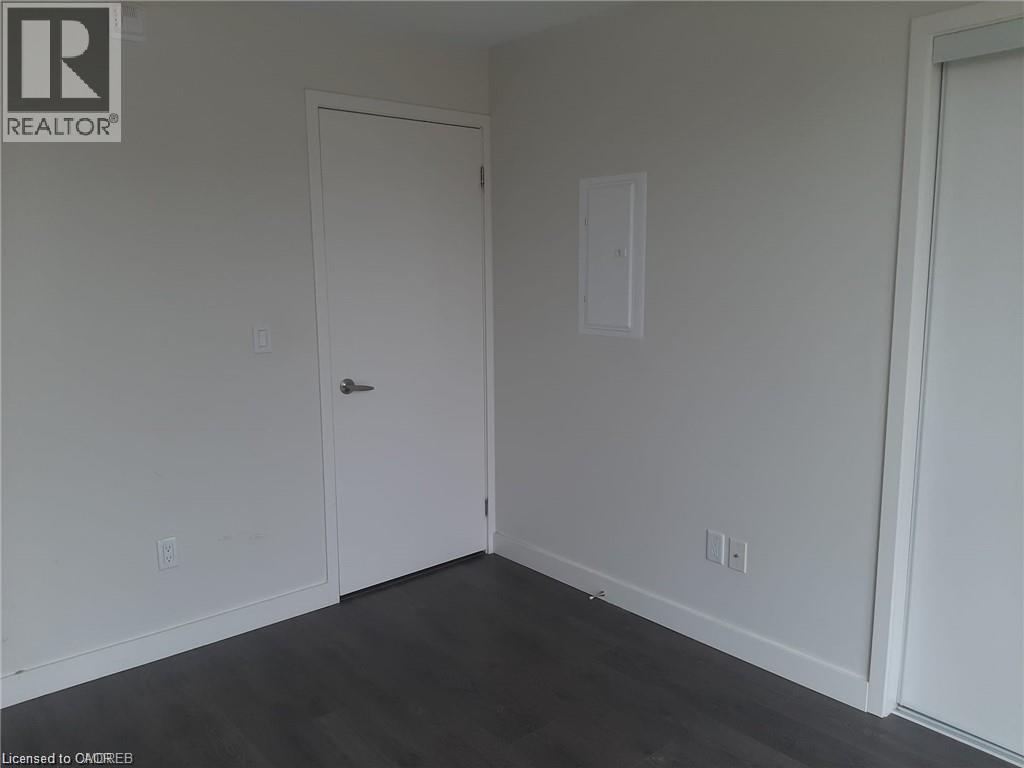 150 Sabina Drive Unit# 207, Oakville, Ontario  L6H 7C3 - Photo 15 - 40823147