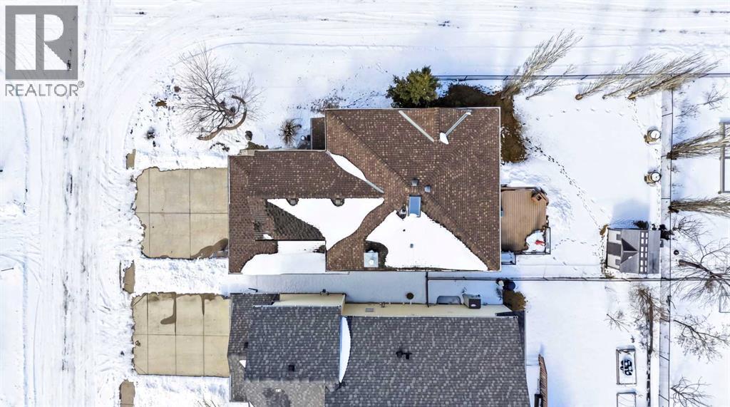 101 Cougarstone Manor SW, Calgary, Alberta  T3H 5N5 - Photo 39 - A2302495