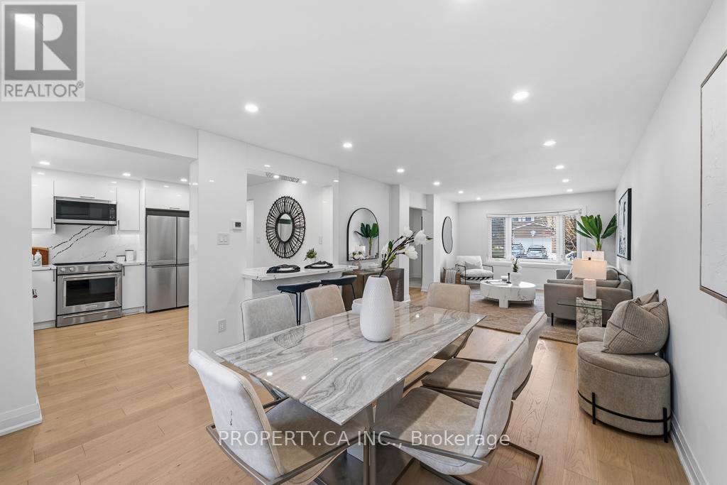 217 HAMPTON COURT, Newmarket, Ontario