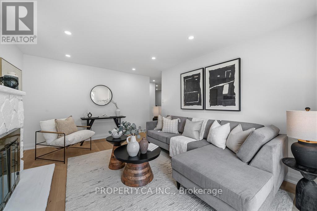 217 Hampton Court, Newmarket, Ontario  L3Y 6J5 - Photo 10 - N13030742