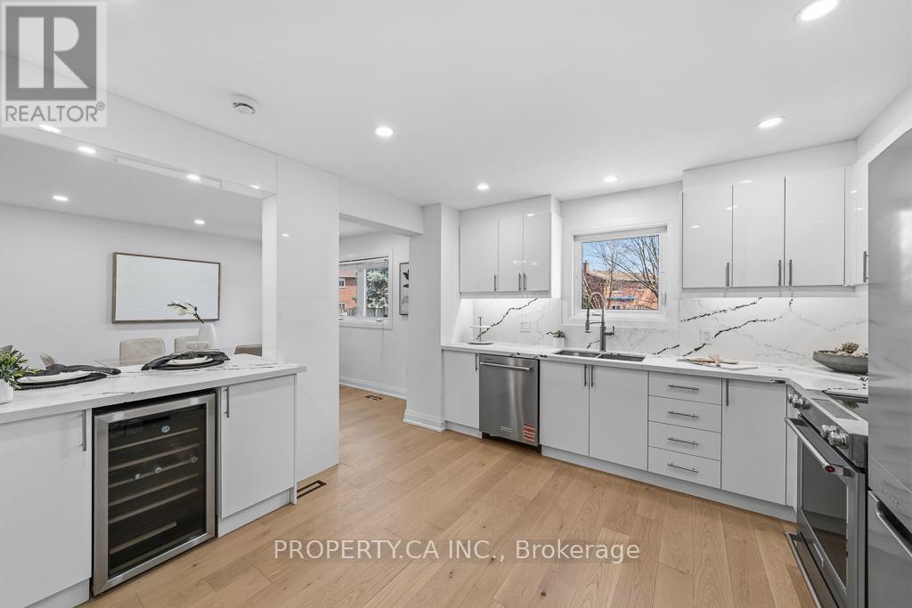 217 Hampton Court, Newmarket, Ontario  L3Y 6J5 - Photo 18 - N13030742