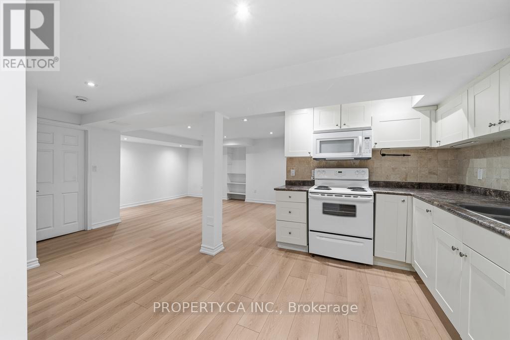 217 Hampton Court, Newmarket, Ontario  L3Y 6J5 - Photo 34 - N13030742