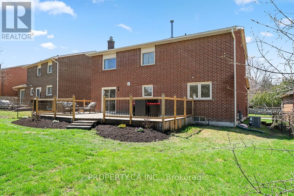 217 Hampton Court, Newmarket, Ontario  L3Y 6J5 - Photo 47 - N13030742