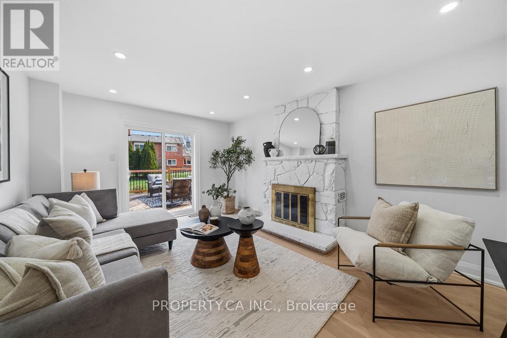 217 Hampton Court, Newmarket, Ontario  L3Y 6J5 - Photo 8 - N13030742