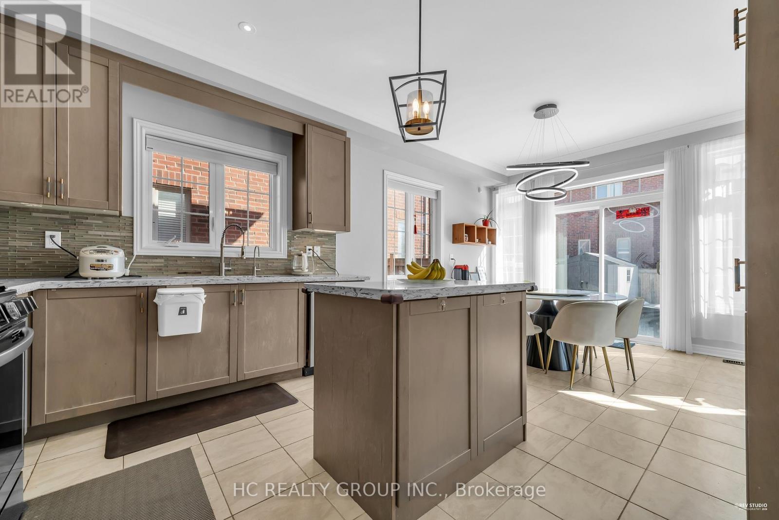 1241 Art Westlake Avenue, Newmarket, Ontario  L3X 0C8 - Photo 15 - N13030766