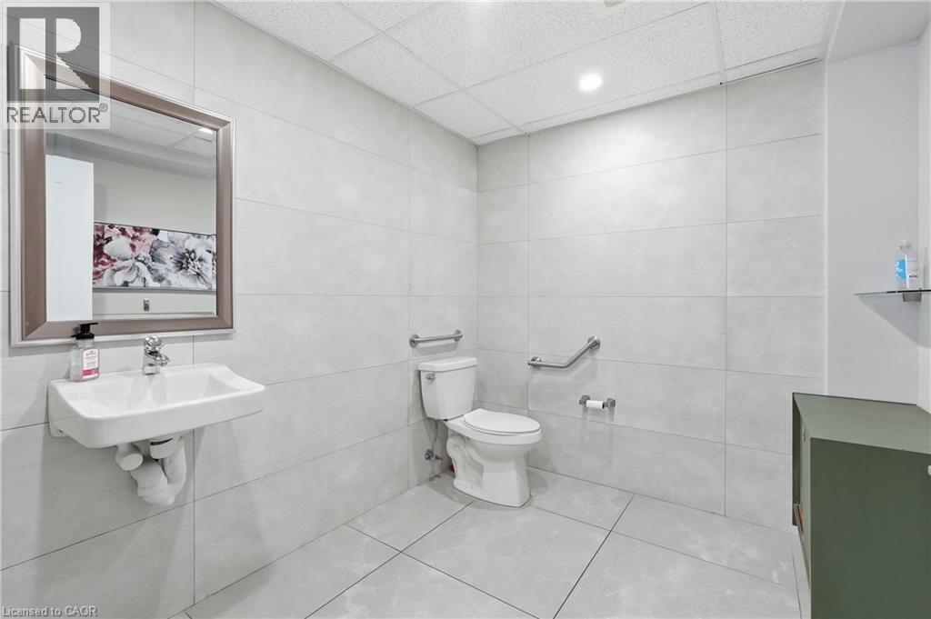 19 King Street W, Stoney Creek, Ontario  L8G 1H1 - Photo 16 - 40823196