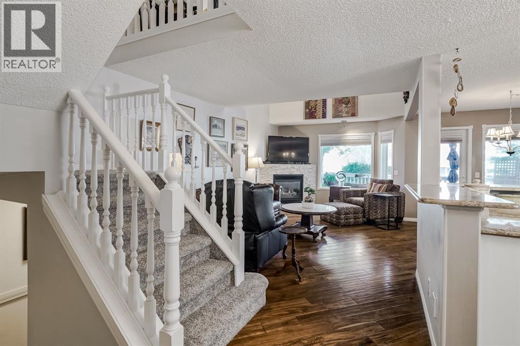 25, 200 Sandstone Drive Nw, Calgary, Alberta  T3K 4N7 - Photo 6 - A2302667