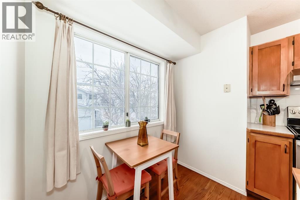 424 Hawkstone Manor Nw, Calgary, Alberta  T3G 3X2 - Photo 8 - A2302779