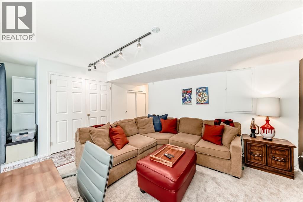 424 Hawkstone Manor Nw, Calgary, Alberta  T3G 3X2 - Photo 42 - A2302779