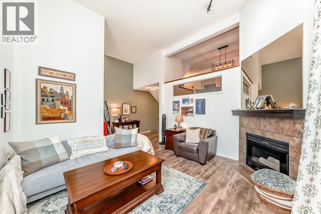 424 Hawkstone Manor Nw, Calgary, Alberta  T3G 3X2 - Photo 18 - A2302779