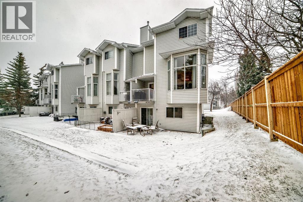424 Hawkstone Manor Nw, Calgary, Alberta  T3G 3X2 - Photo 47 - A2302779