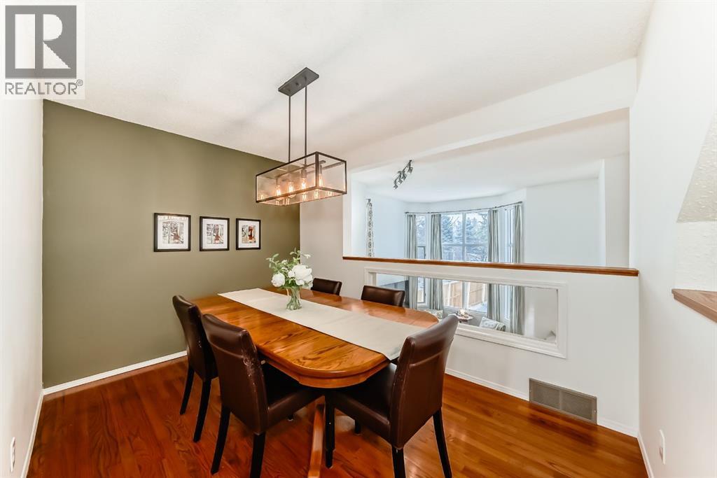 424 Hawkstone Manor Nw, Calgary, Alberta  T3G 3X2 - Photo 10 - A2302779