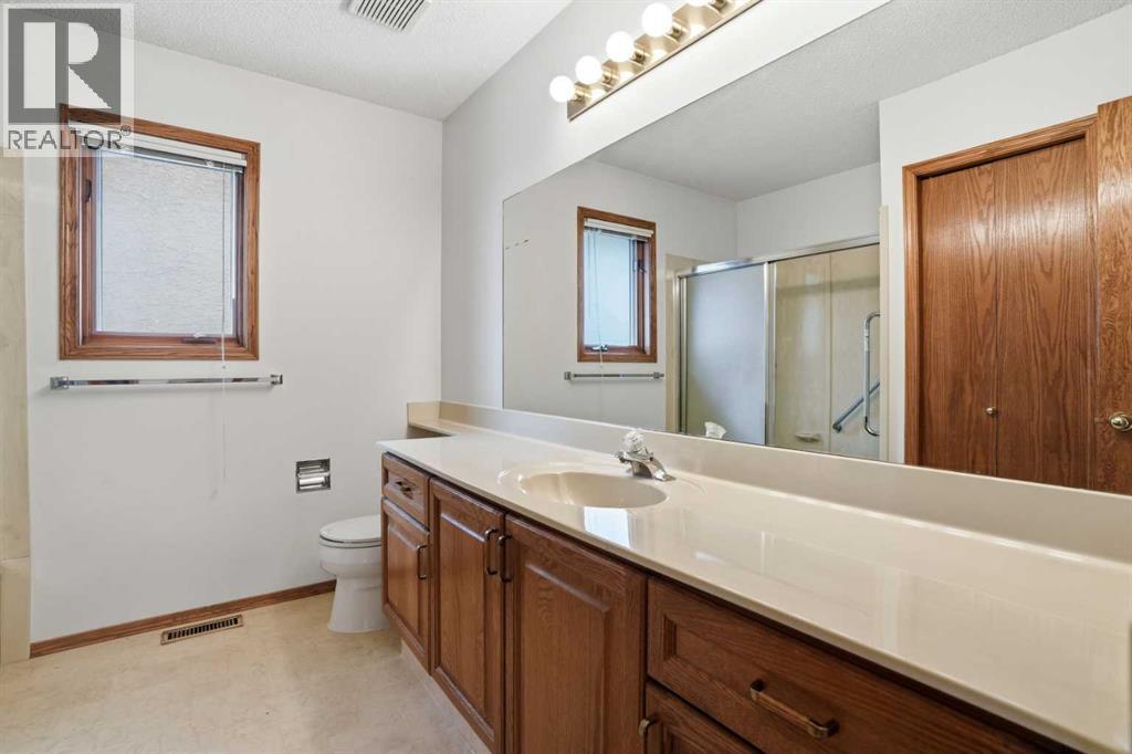 163 Sandringham Road NW, Calgary, Alberta  T3K 3Y5 - Photo 30 - A2302839