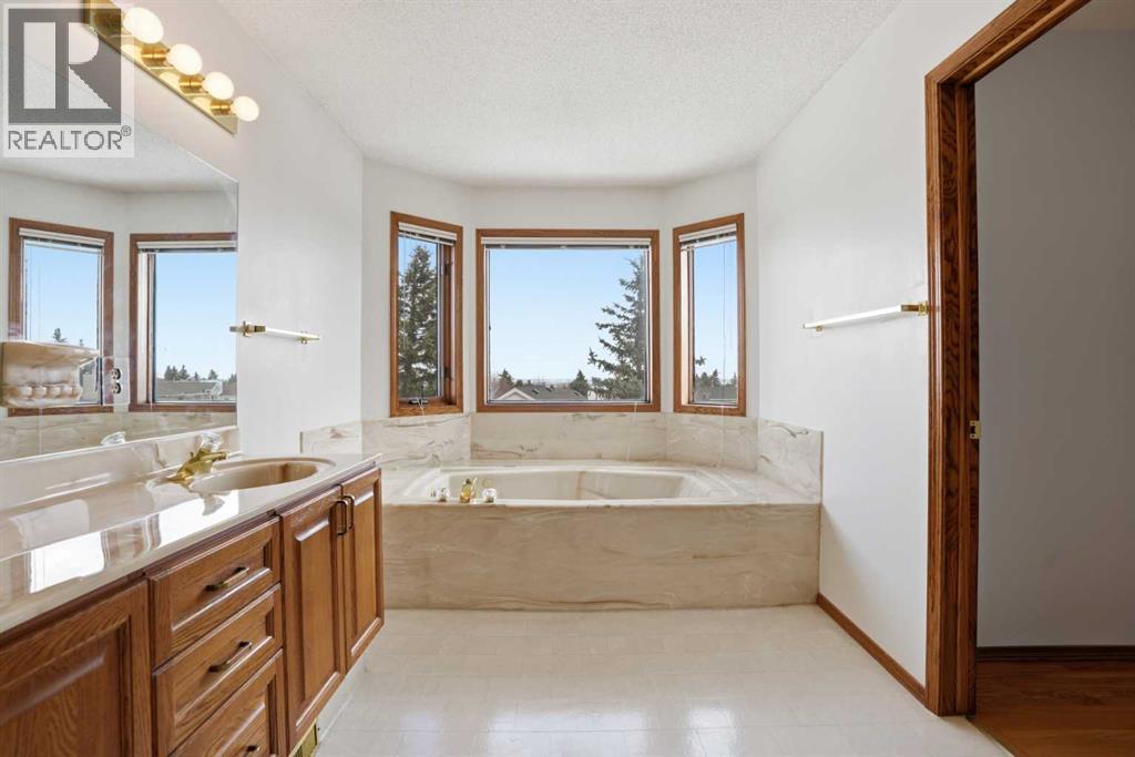 163 Sandringham Road NW, Calgary, Alberta  T3K 3Y5 - Photo 27 - A2302839