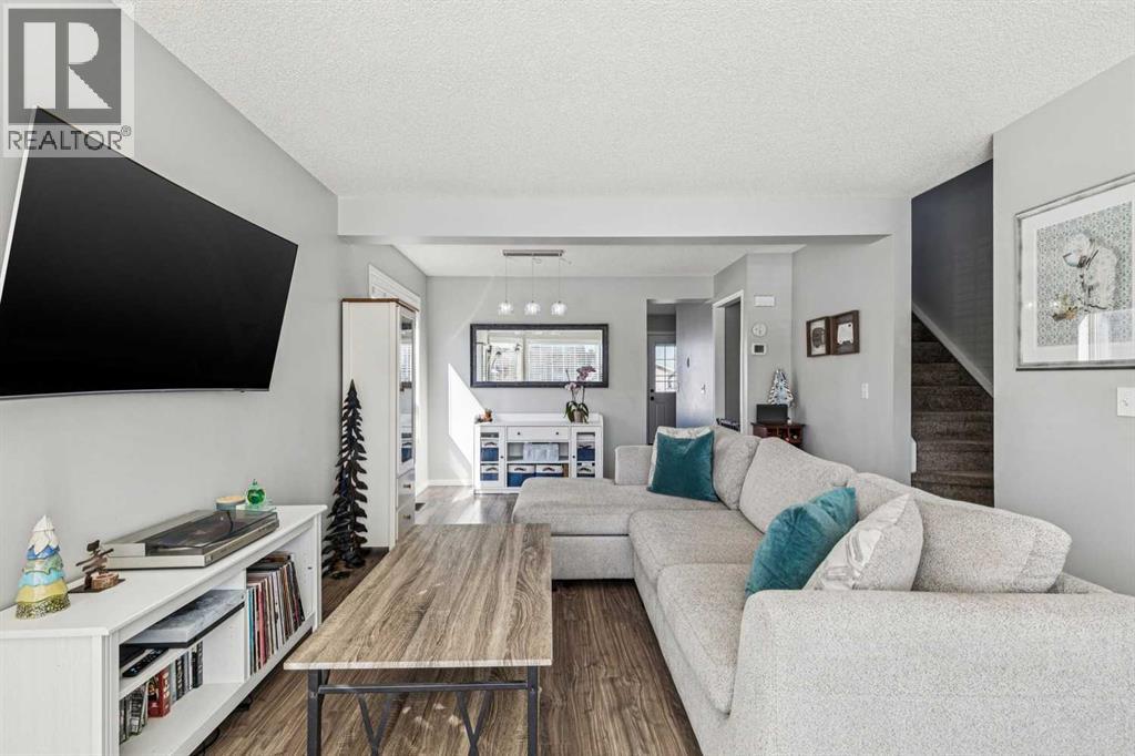 27 Rivercrest Way SE, Calgary, Alberta  T2C 4J8 - Photo 4 - A2303159