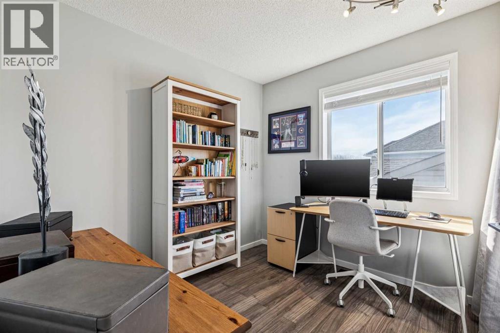 27 Rivercrest Way SE, Calgary, Alberta  T2C 4J8 - Photo 11 - A2303159