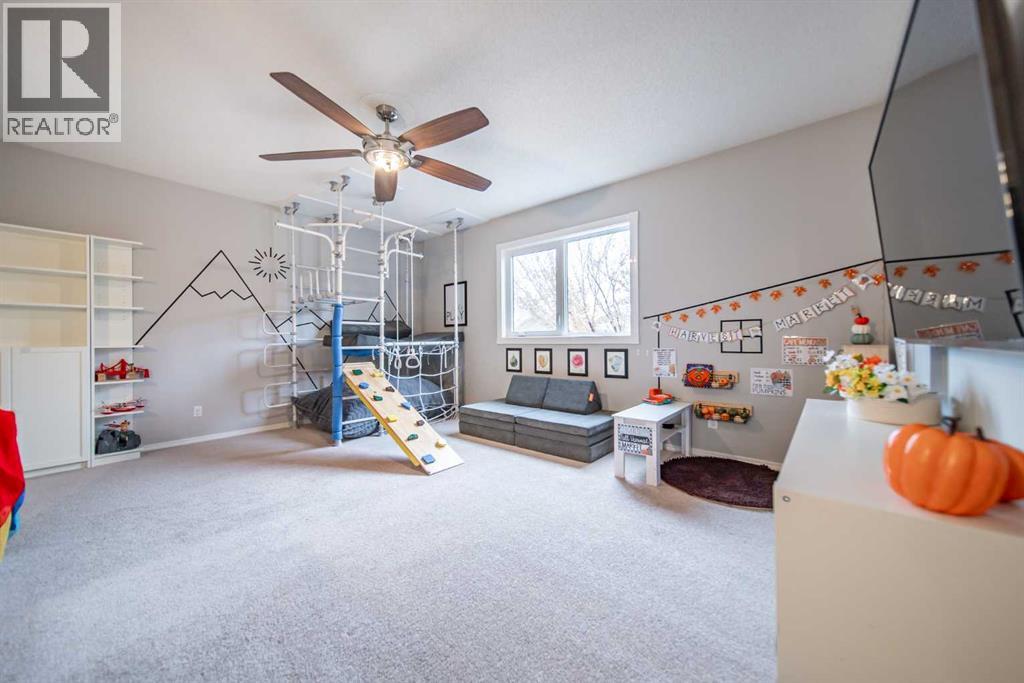 17 Hidden Close NW, Calgary, Alberta  T3A 5P4 - Photo 23 - A2303389