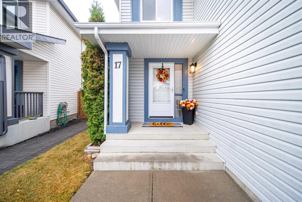 17 Hidden Close NW, Calgary, Alberta  T3A 5P4 - Photo 4 - A2303389