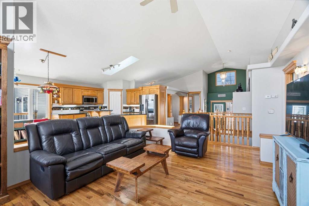 15 Cambridge Glen Drive, Strathmore, Alberta  T1P 1N3 - Photo 12 - A2303433