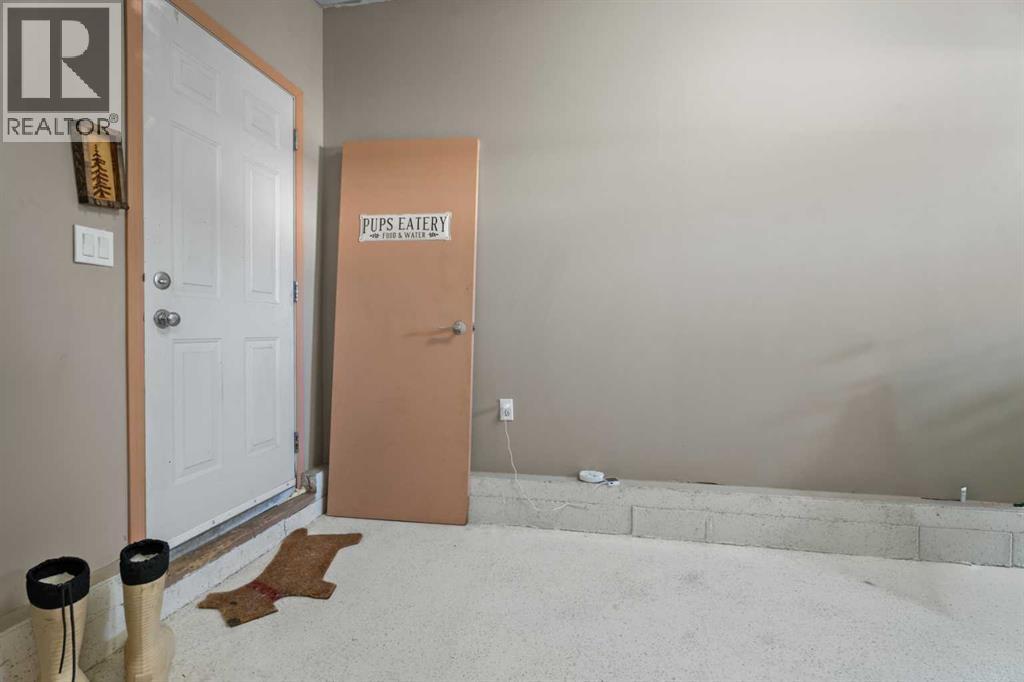 611 Cavendish Beach Bay, Chestermere, Alberta  T1X 1H9 - Photo 36 - A2303442