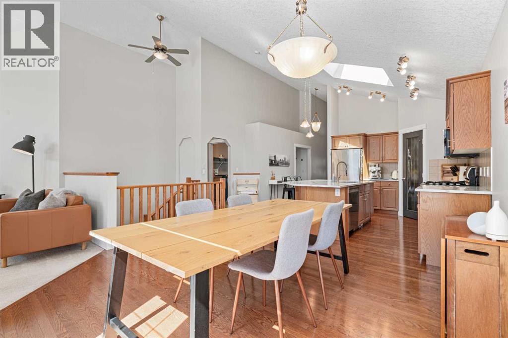 611 Cavendish Beach Bay, Chestermere, Alberta  T1X 1H9 - Photo 18 - A2303442